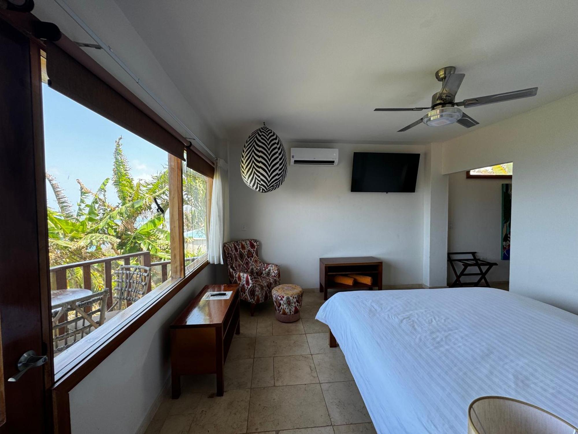 Ciel Y Miel Hotel Colon Exterior photo