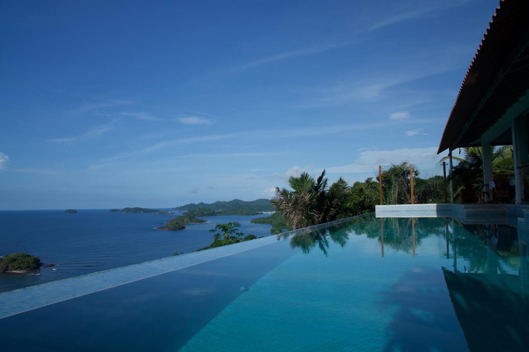 Ciel Y Miel Hotel Colon Exterior photo